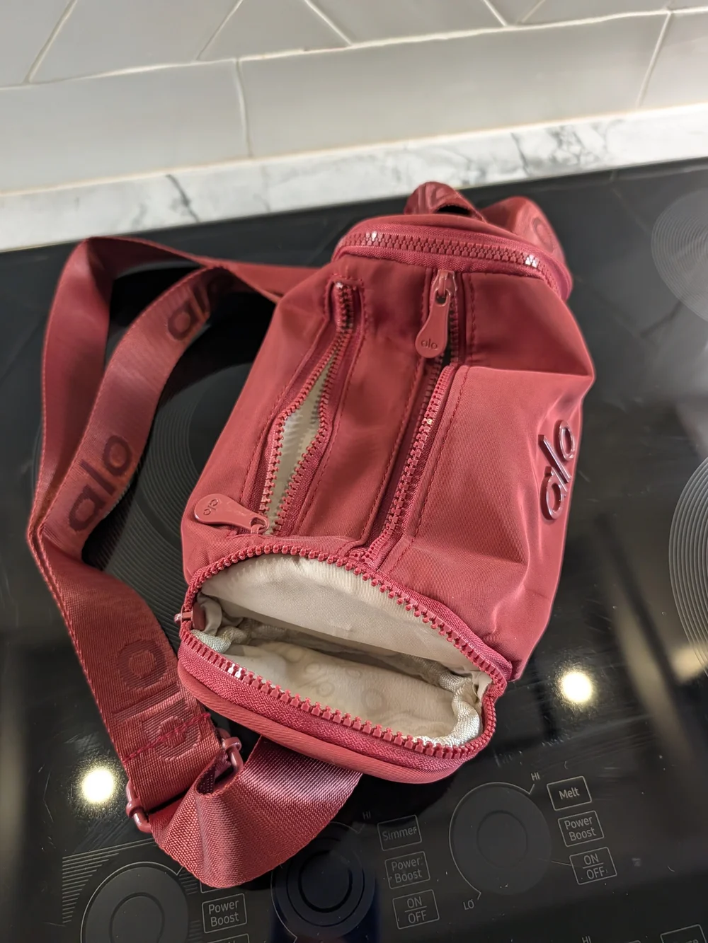 ALO Yoga Women's Mauve Crossbody Shoulder Bag